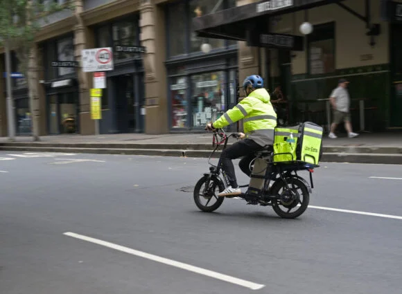 Australia Sets New Pay and Insurance Standards for Gig Delivery Workers